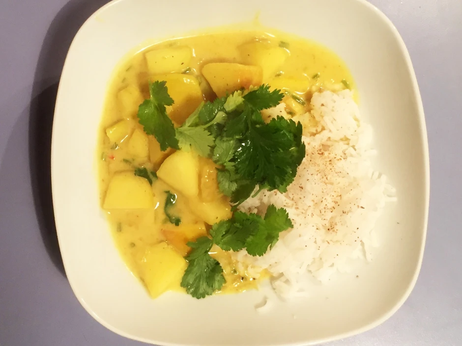 Apfel-Erd&auml;pfel-Curry