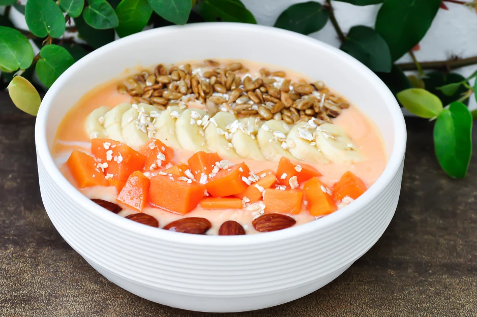 Smoothie Bowl mit Papaya