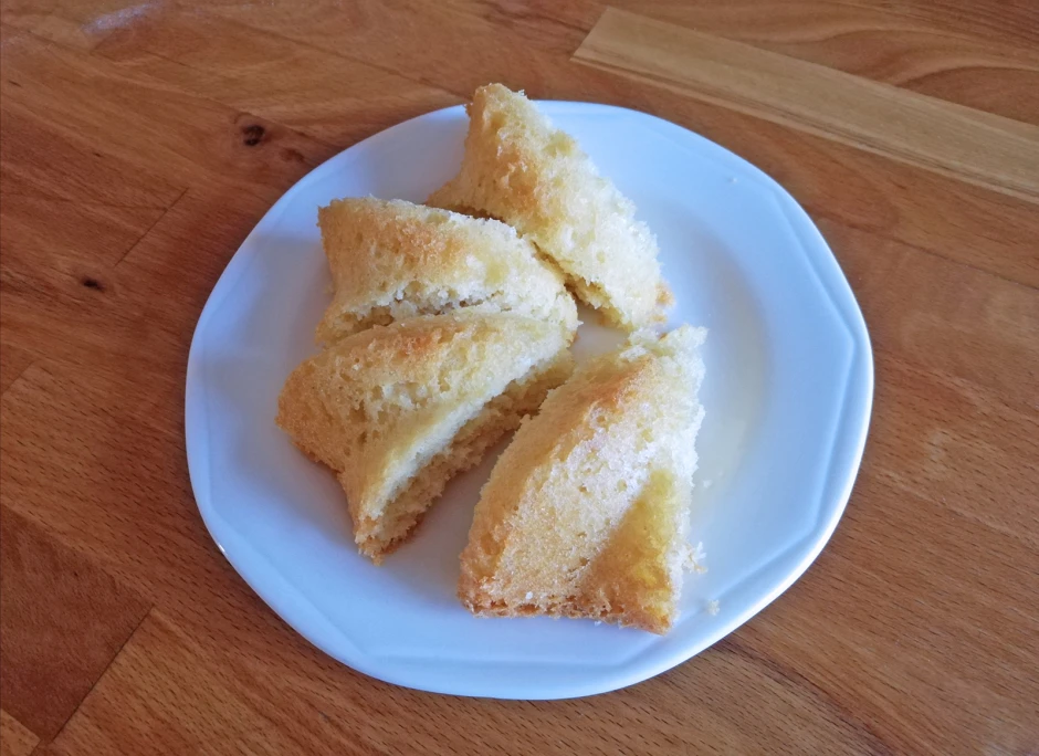 Ölkuchen mit Kokosraspel
