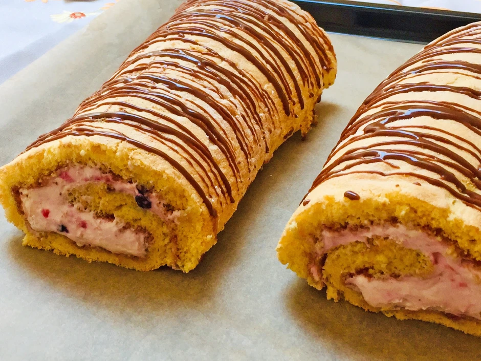 Roulade mit Beerencreme