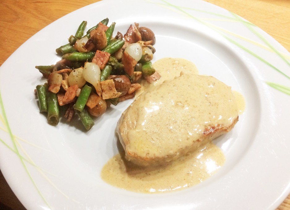 Schweineminutensteaks mit Fisolen