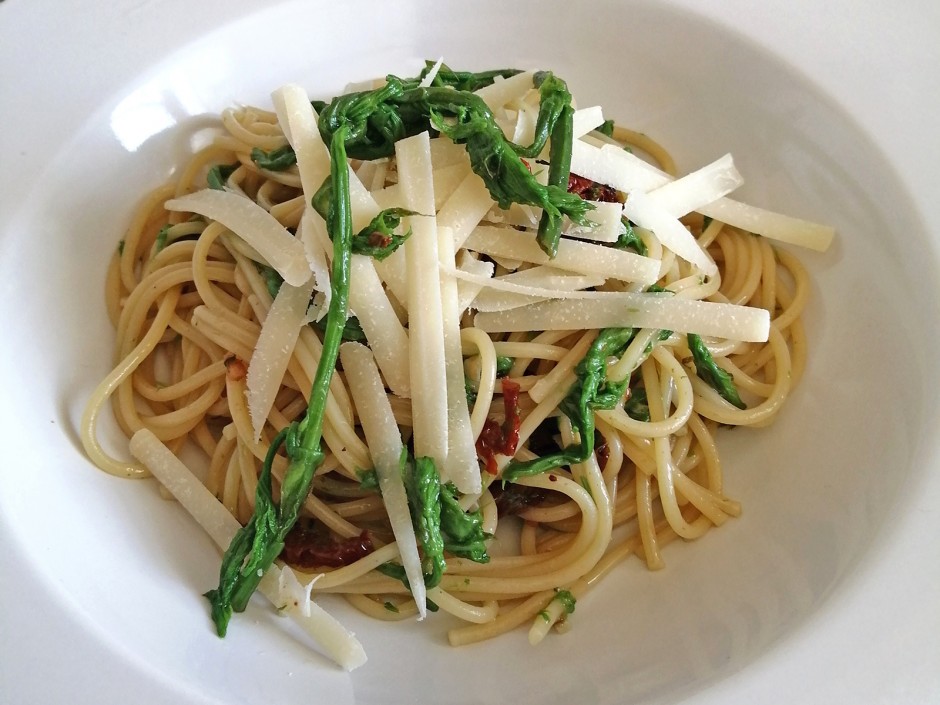 Spaghetti mit Hopfenspargel