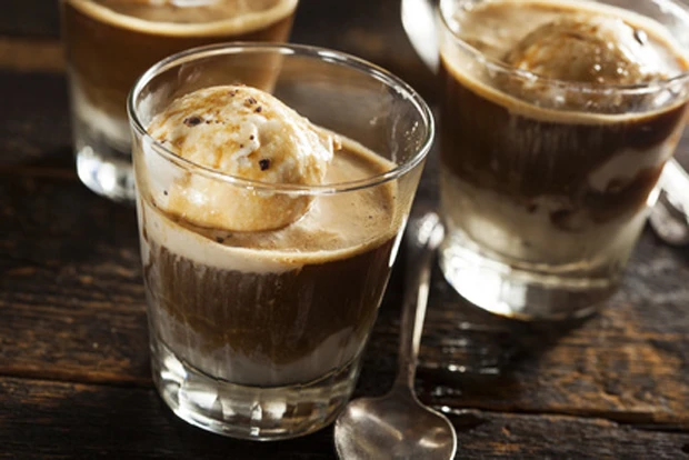 Schokoladiger Erdnuss Shake