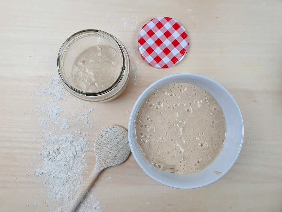 Sauerteigansatz