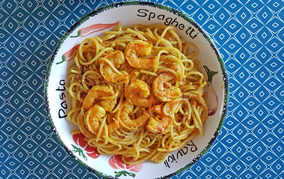 Spaghetti mit Curry-Garnelen