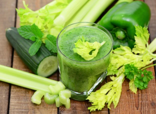 Rucola-Sellerie-Smoothie