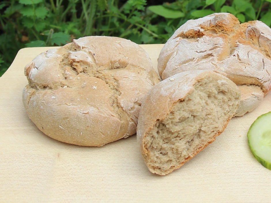 Roggenweckerl mit dunkelm Bier