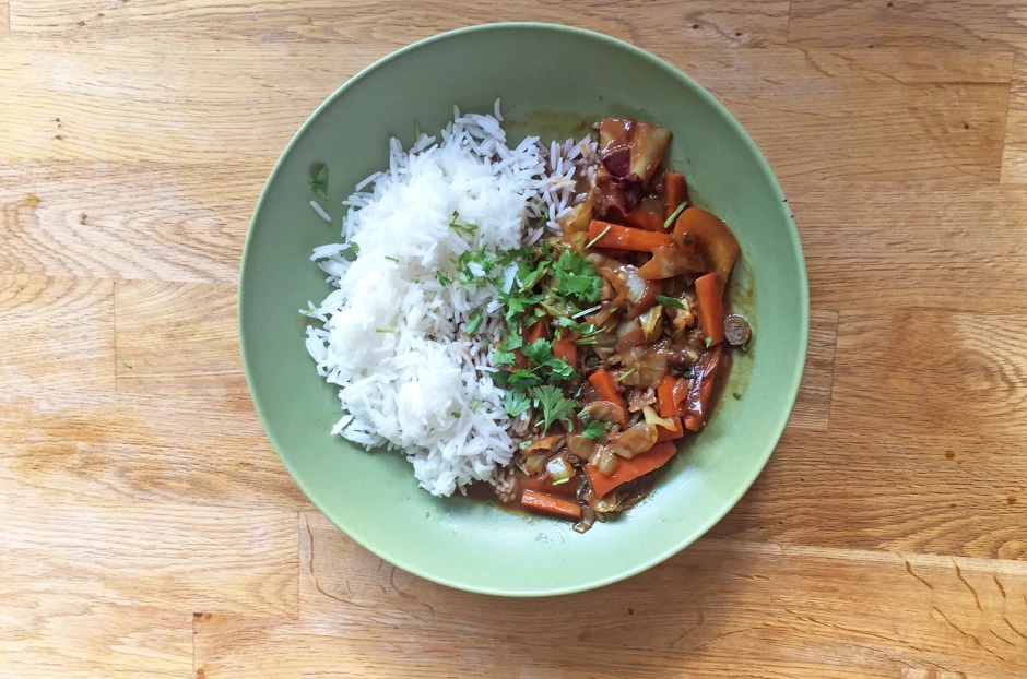 Gemüsewok mit Weißkohl