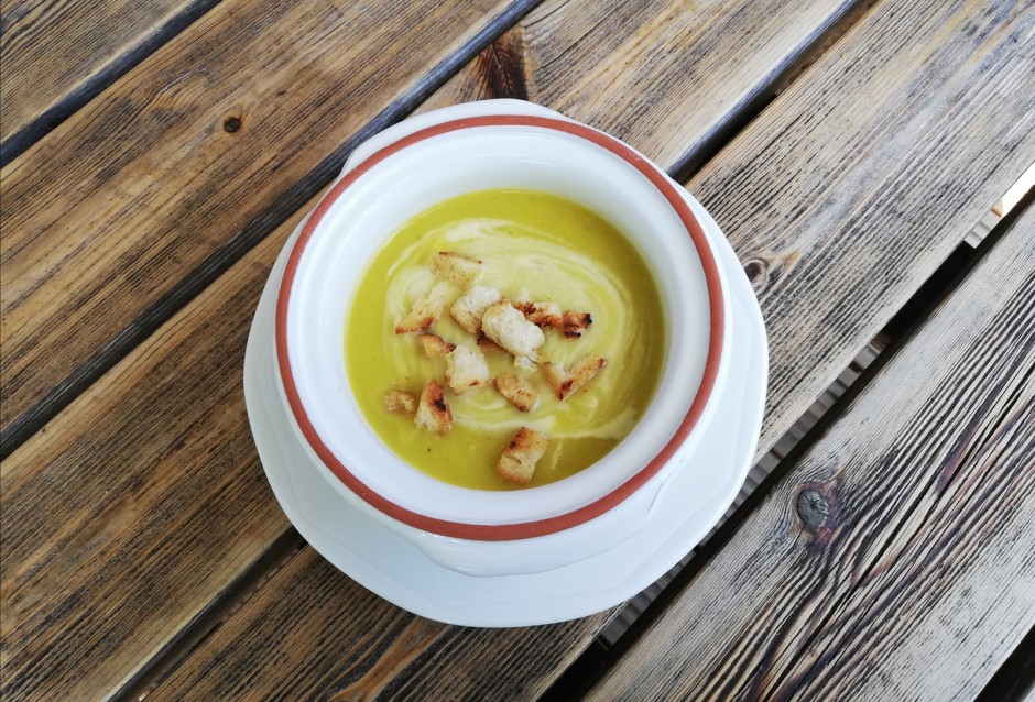Knoblauch-Zucchini-Suppe