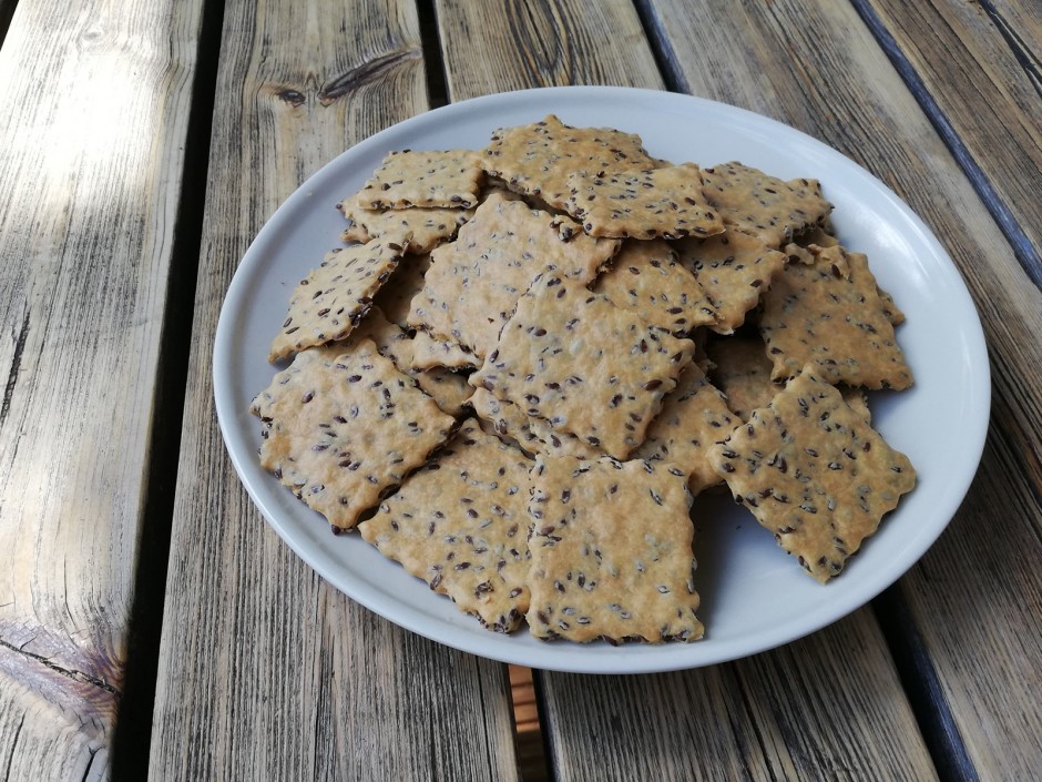 Salzige Leinsamencracker