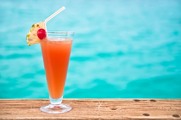 Karibischer Rum Cocktail