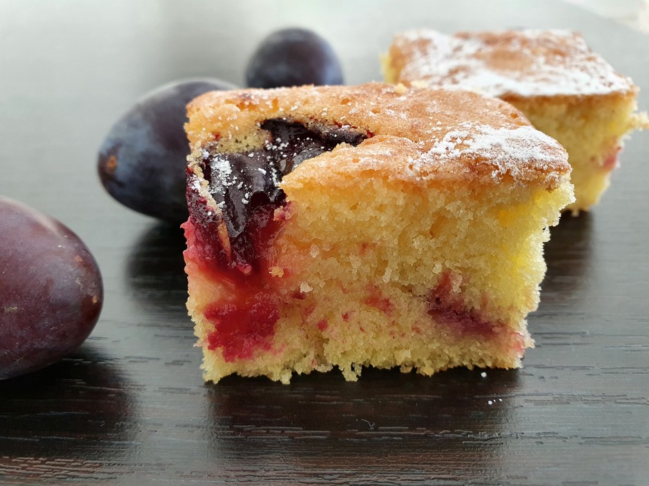 Einfacher Zwetschkenblechkuchen