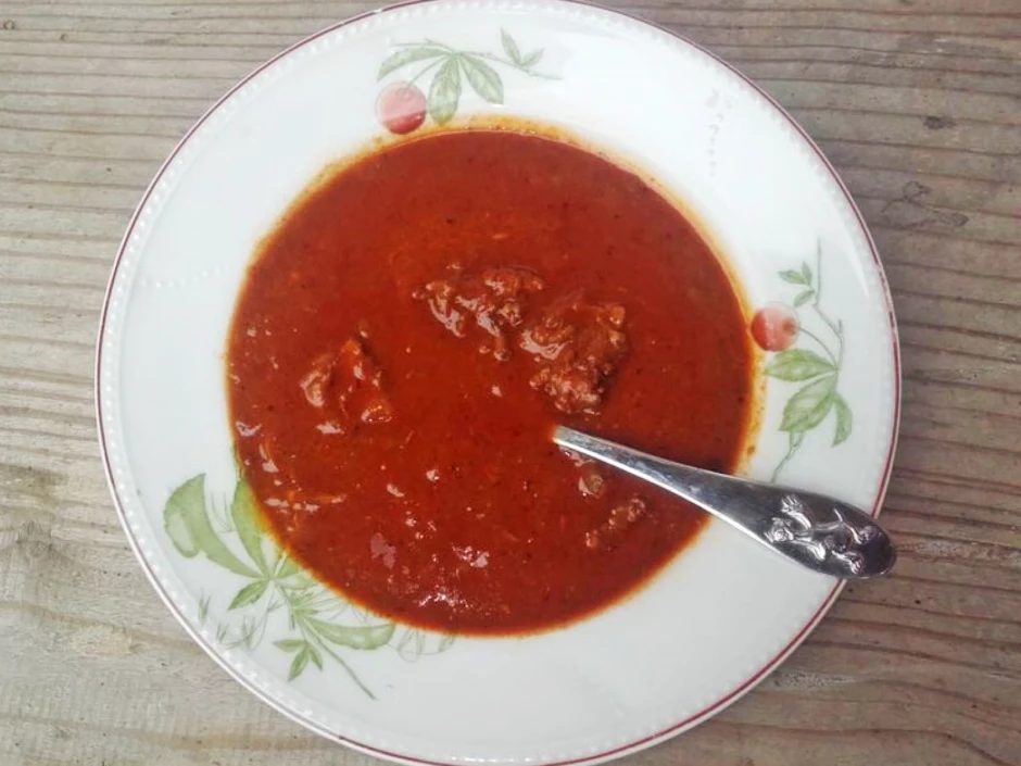Gulasch mit gr&uuml;nem Paprika