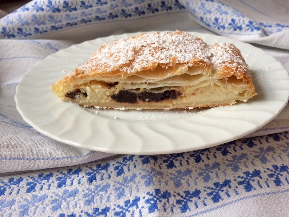 Topfenstrudel mit Powidl