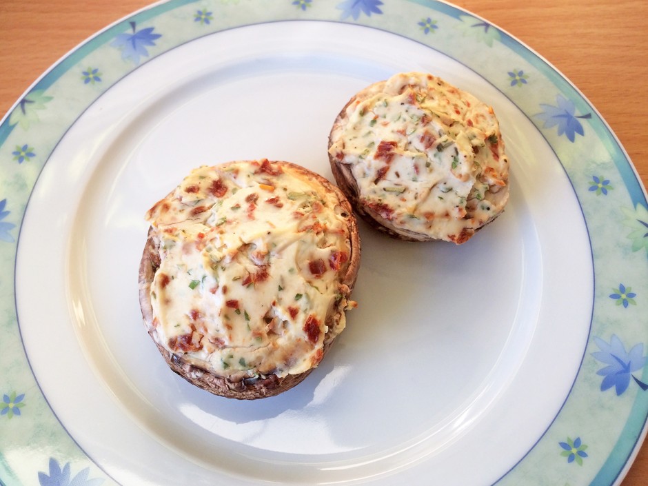 Champignons gefüllt