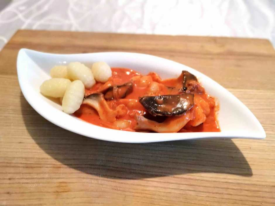 Kr&auml;uterseitlinggulasch