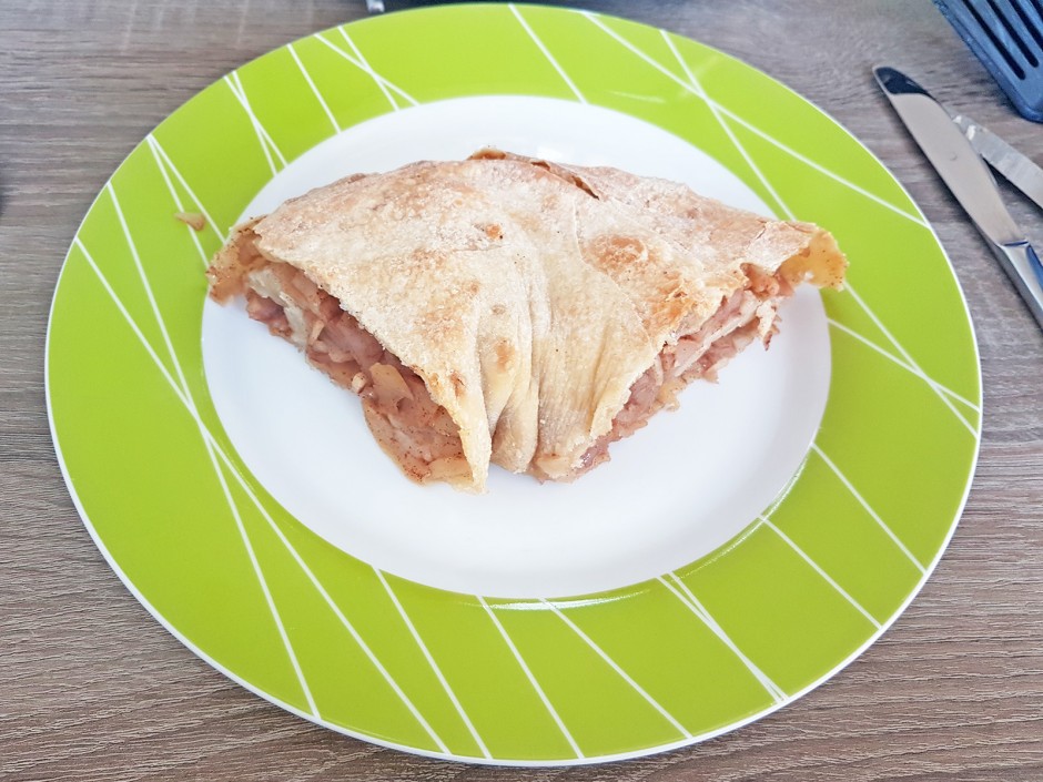 Steirischer Erdäpfelstrudel (Kartoffelstrudel)