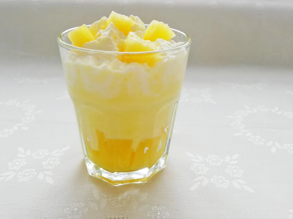 Ananas-Creme-Dessert