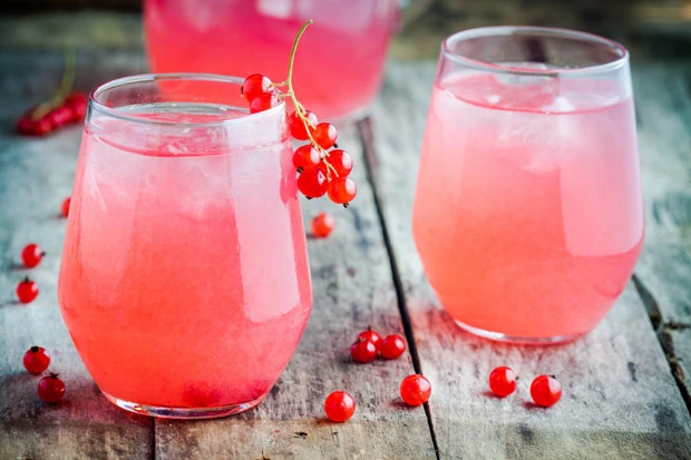 Rote Ribisel Limonade