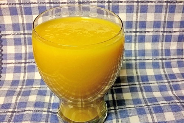 Marillen-Ananas Smoothie