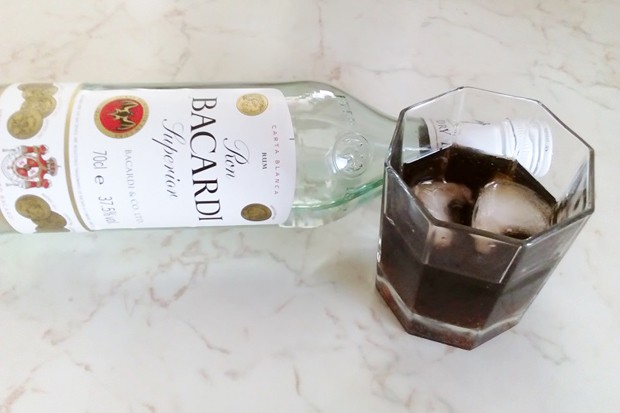 Bacardi-Cola