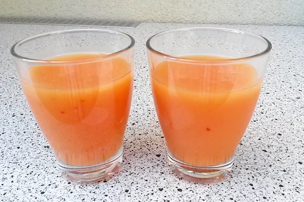 Papaya-Smoothie mit Chili