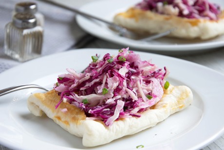Krautsalat auf Blätterteig