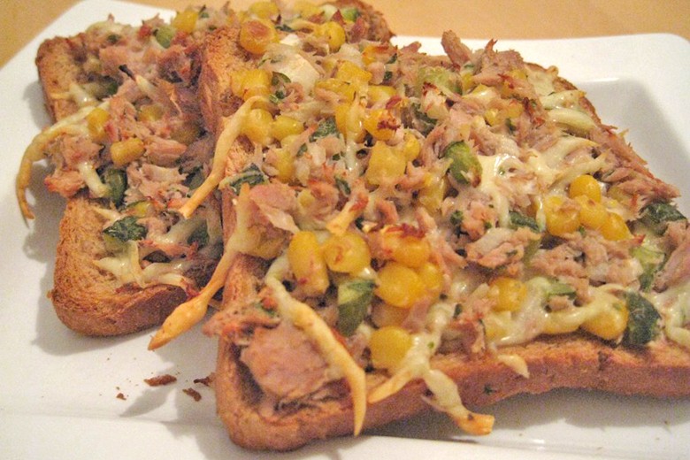 Überbackener Fischtoast