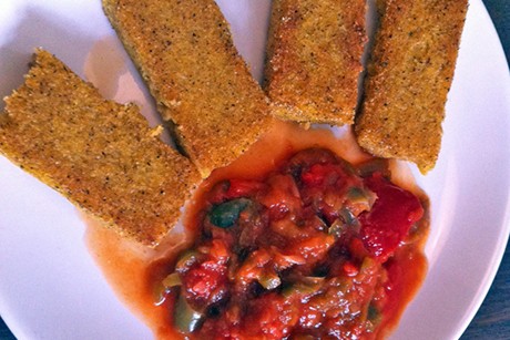 Peperonata mit Polenta