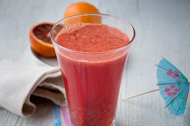 Blutorange-Karotten-Drink