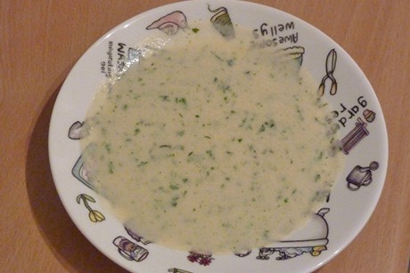 Warme Kräutersauce
