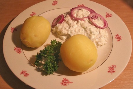 Pellkartoffeln und Topfen