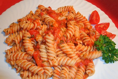 Spirelli mit Tomatensauce