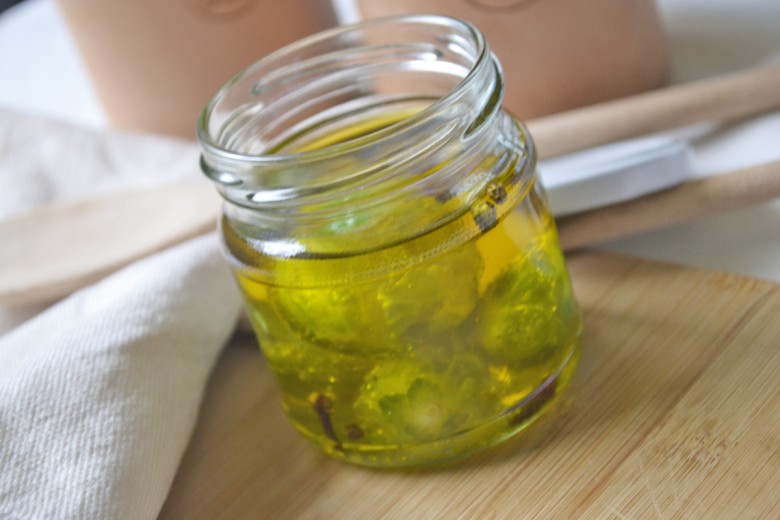 Rosenkohl in Öl eingelegt