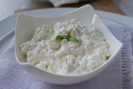 Knoblauch-Roquefort-Dip