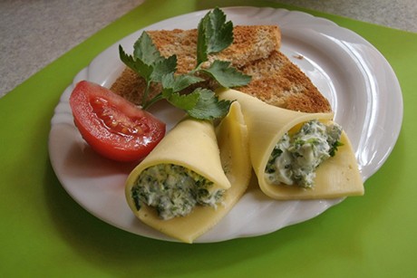 Käseröllchen, gefüllt
