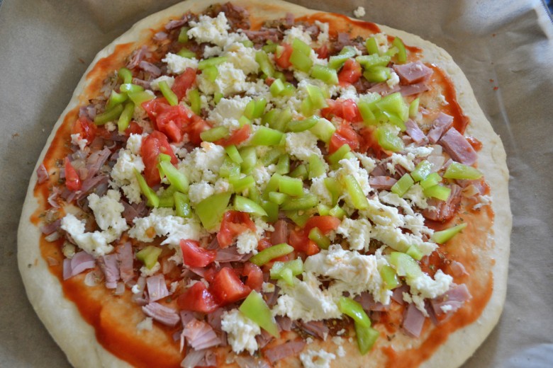 Pizza aus Brotbackmischung