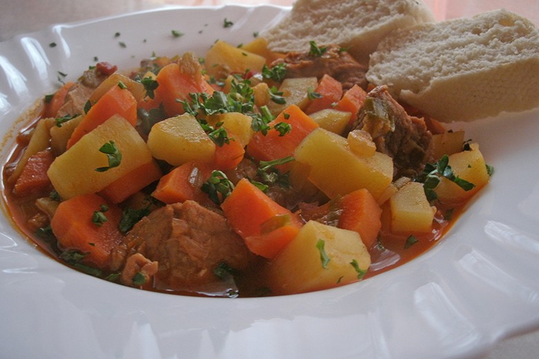 Bauern Gulasch