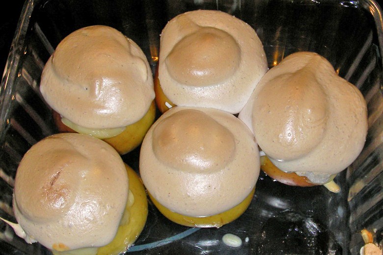 Bratapfel mit Haube