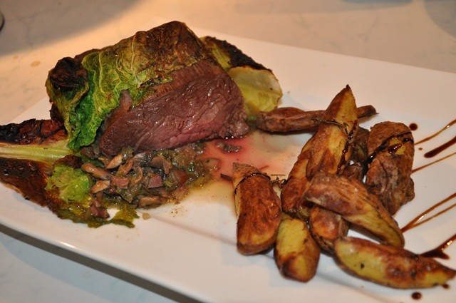 Lungenbraten Colbert mit Rosmarin-Kartoffeln