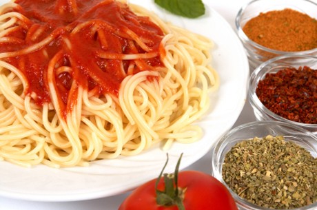 Spaghetti mit Tomatensauce