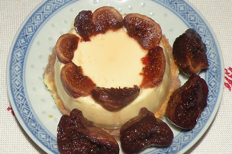 Panna cotta mit Feigen