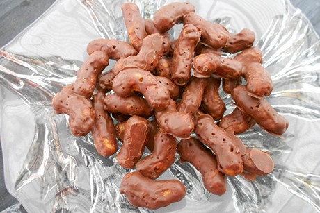 Schokoladen Erdnusslöckchen