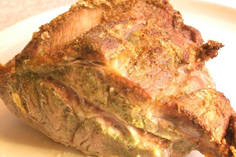 Nackenbraten in Kräutersalzkruste aus dem Halogenofen