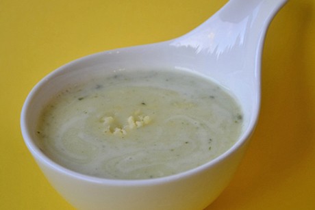 Brokkoli-Käse-Suppe