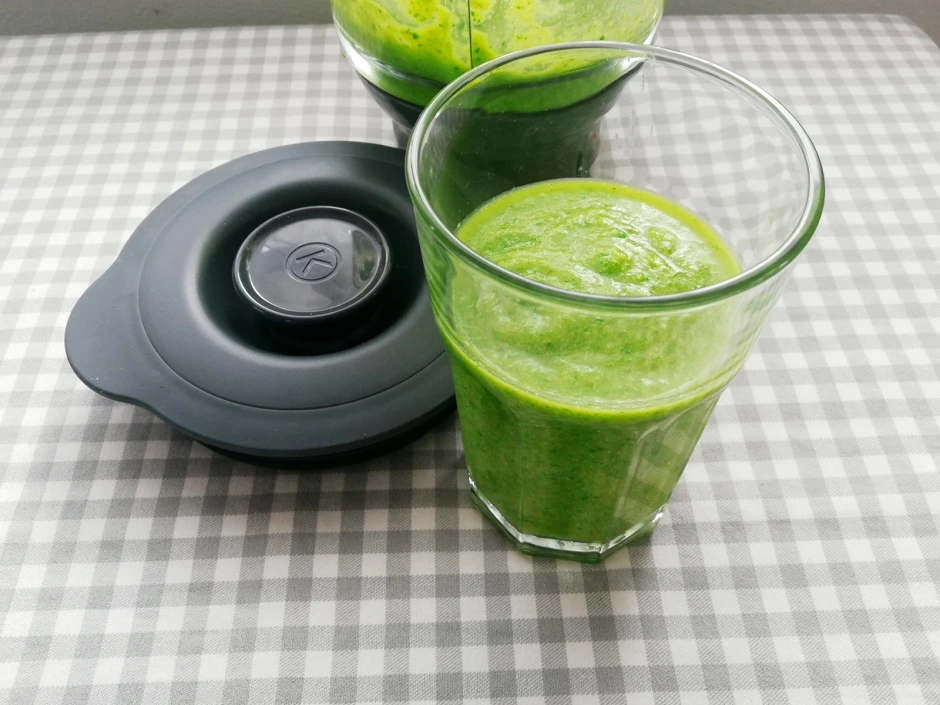 Pfirsich-Spinat-Smoothie