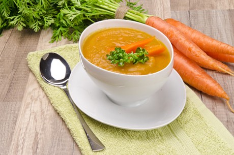 Sommerliche Karottensuppe