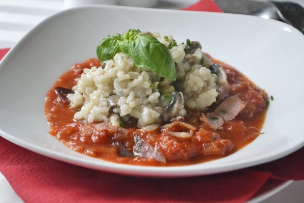 Risotto mit Pilzen und Tomatensauce