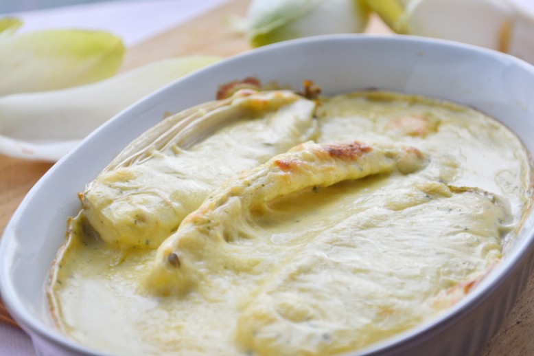 Chicoree in Käsesoße