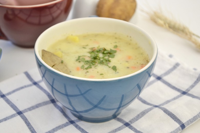 Erdäpfelsuppe